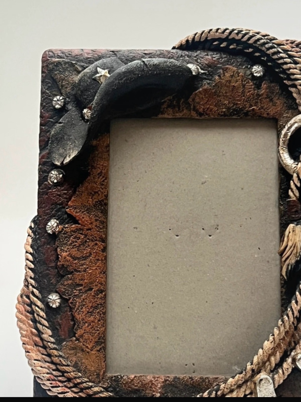 Rustic Western Rope & Horseshoe Photo Frame - Brown - Picture 2 of 4